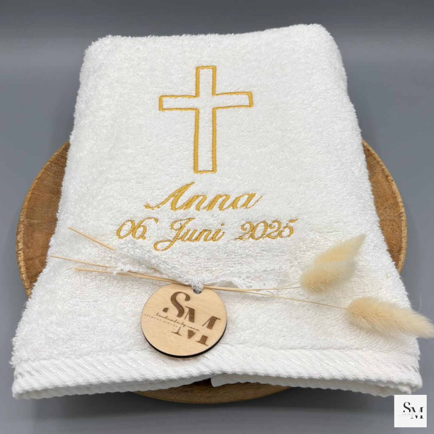 Taufhandtuch bestickt mit einfachem Kreuz | personalisiertes Handtuch zur Taufe, Geschenk für Mädchen & Jungen, christliche Erinnerung