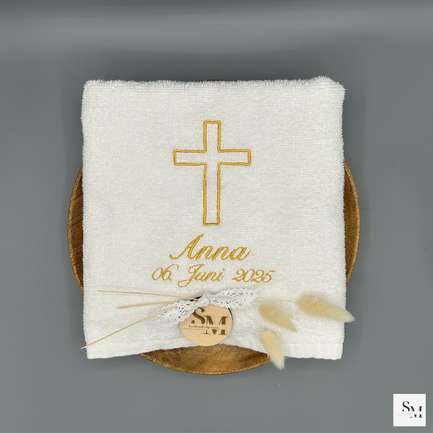Taufhandtuch bestickt mit einfachem Kreuz | personalisiertes Handtuch zur Taufe, Geschenk für Mädchen & Jungen, christliche Erinnerung