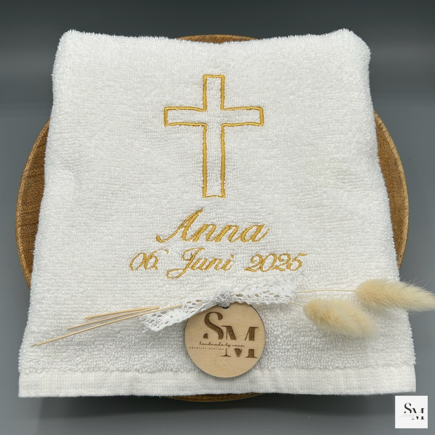 Taufhandtuch bestickt mit einfachem Kreuz | personalisiertes Handtuch zur Taufe, Geschenk für Mädchen & Jungen, christliche Erinnerung