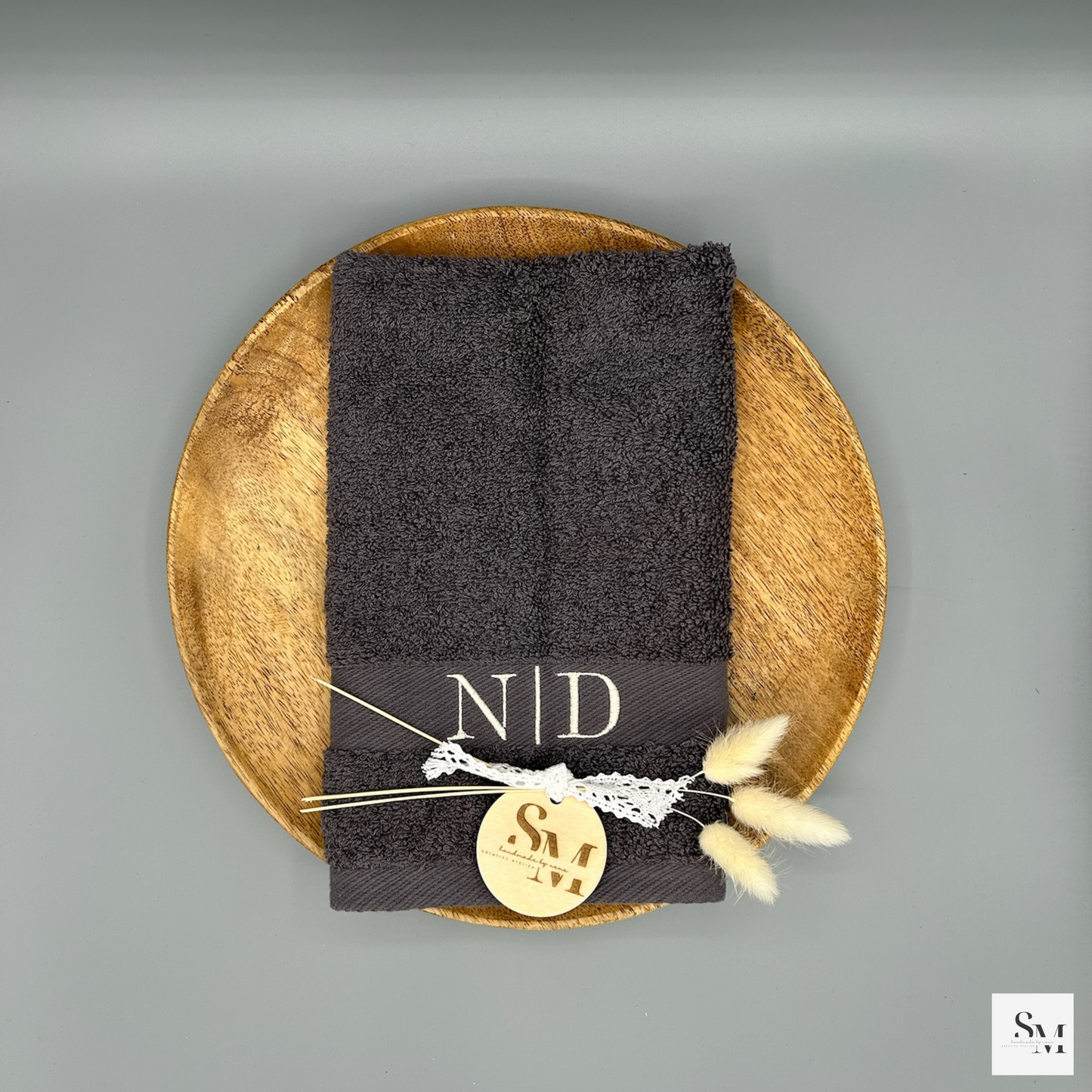 Personalisiertes Gästehandtuch bestickt | Monogramm "N | D" Initialen | Geschenk Geburtstag Hochzeit Einzug Weihnachten Taufe  | 30x50 cm