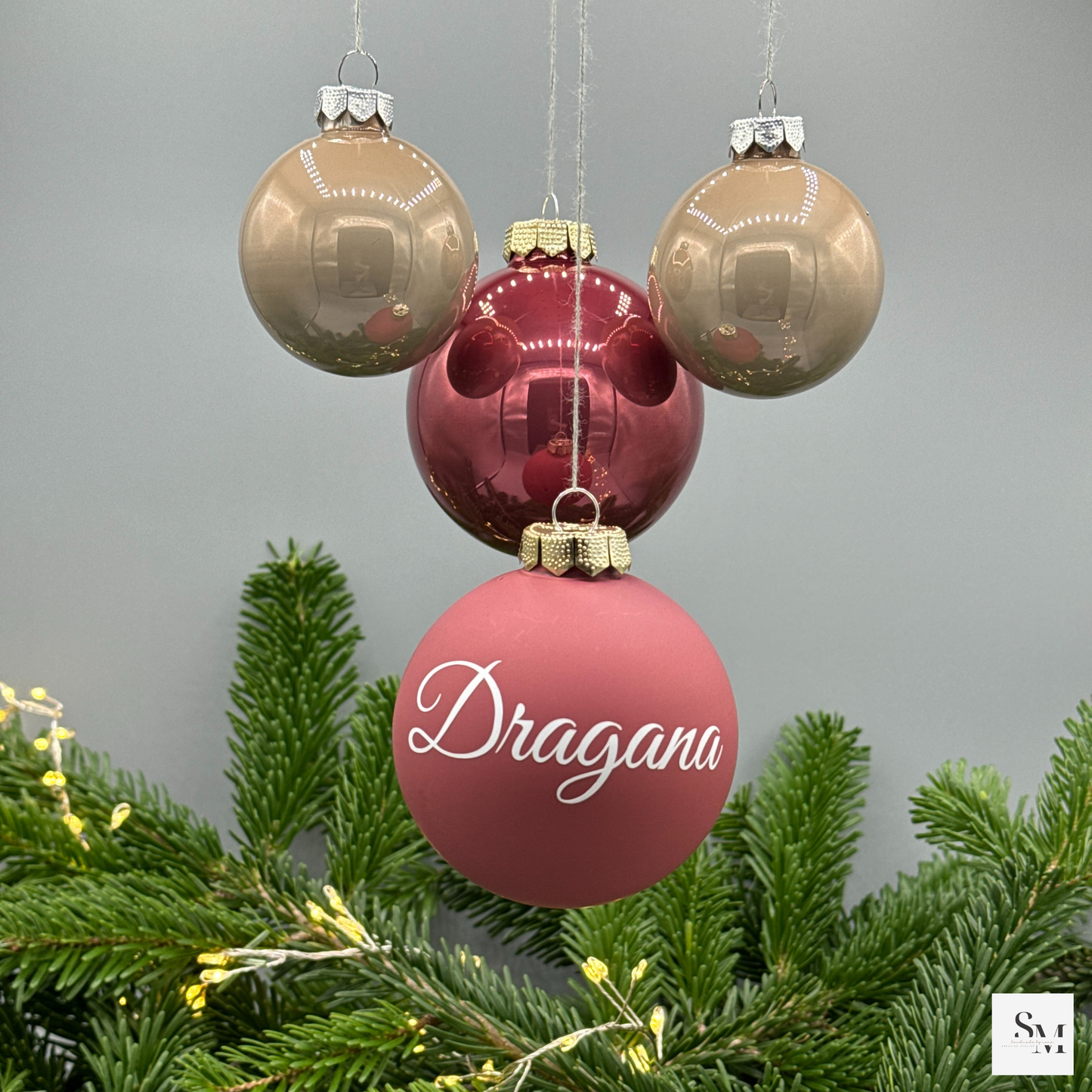 Personalisierte Weihnachtskugeln mit Namen | Christbaumkugeln | Kleines Geschenk Weihnachten | Baumschmuck personalisiert | Ornamente | 8 cm