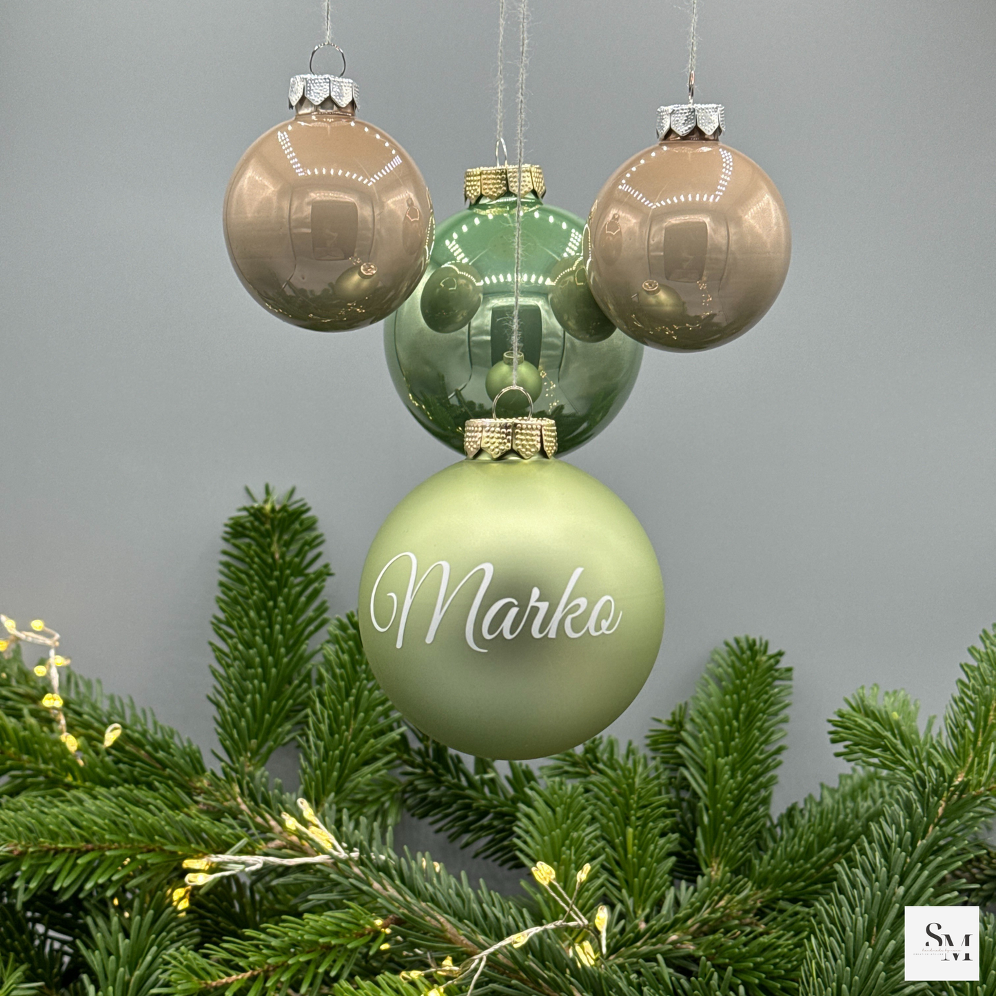 Personalisierte Weihnachtskugeln mit Namen | Christbaumkugeln | Kleines Geschenk Weihnachten | Baumschmuck personalisiert | Ornamente | 8 cm