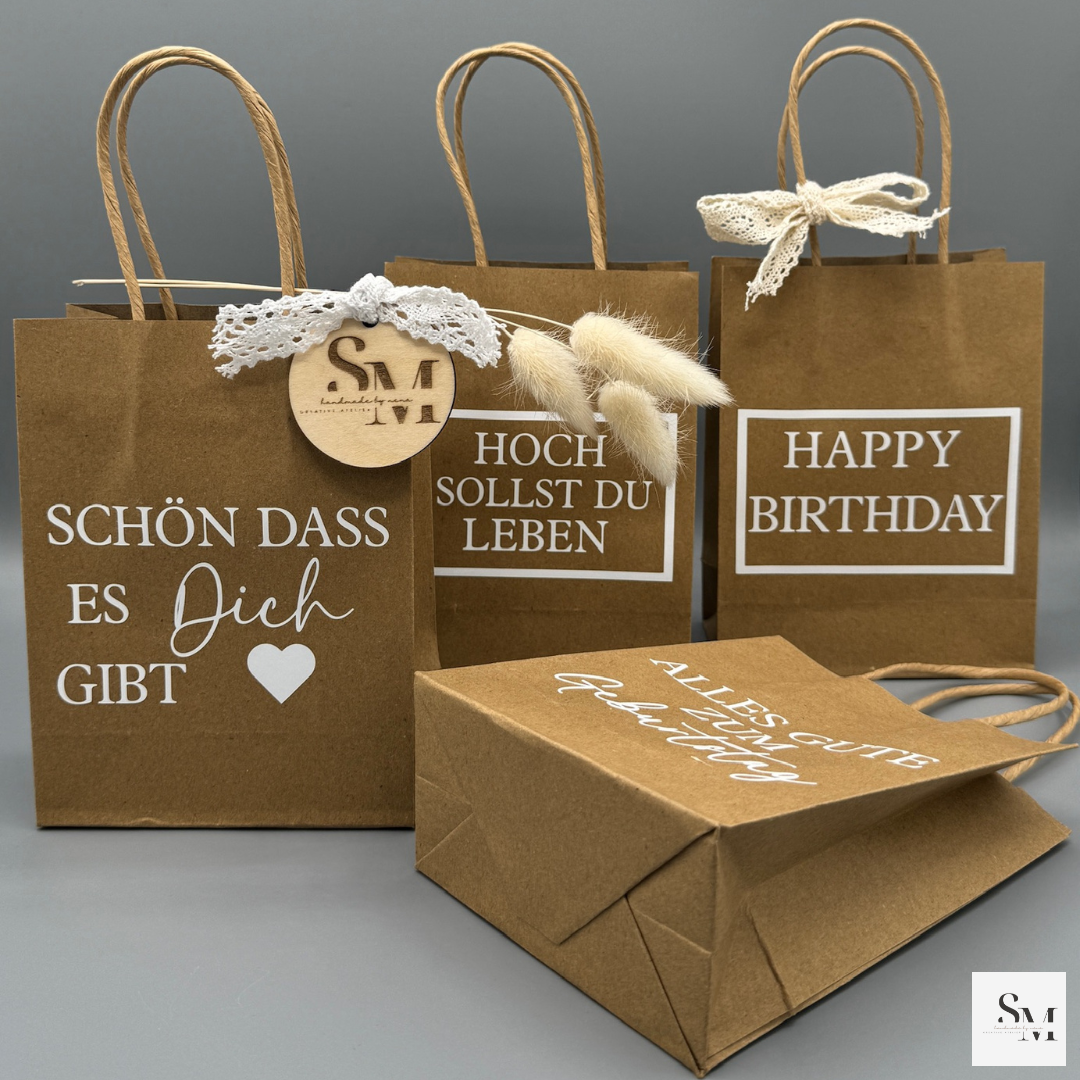 Kleine Papier Geschenktüten mit Aufschrift „Geburtstag“ | Perfekt für Geschenke, Party & Events | Set mit 4 Stück für kleine Überraschungen