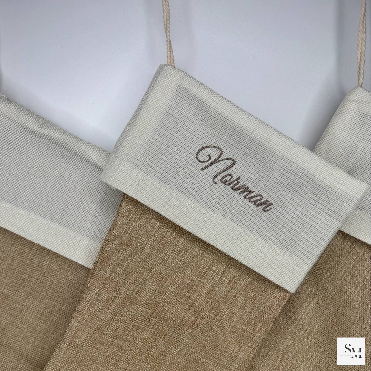 Personalisierte Nikolaussocke aus Jute | Weihnachtsstrumpf mit Namen bestickt | Nikolausstiefel zum Befüllen | Weihnachtsgeschenk Kinder